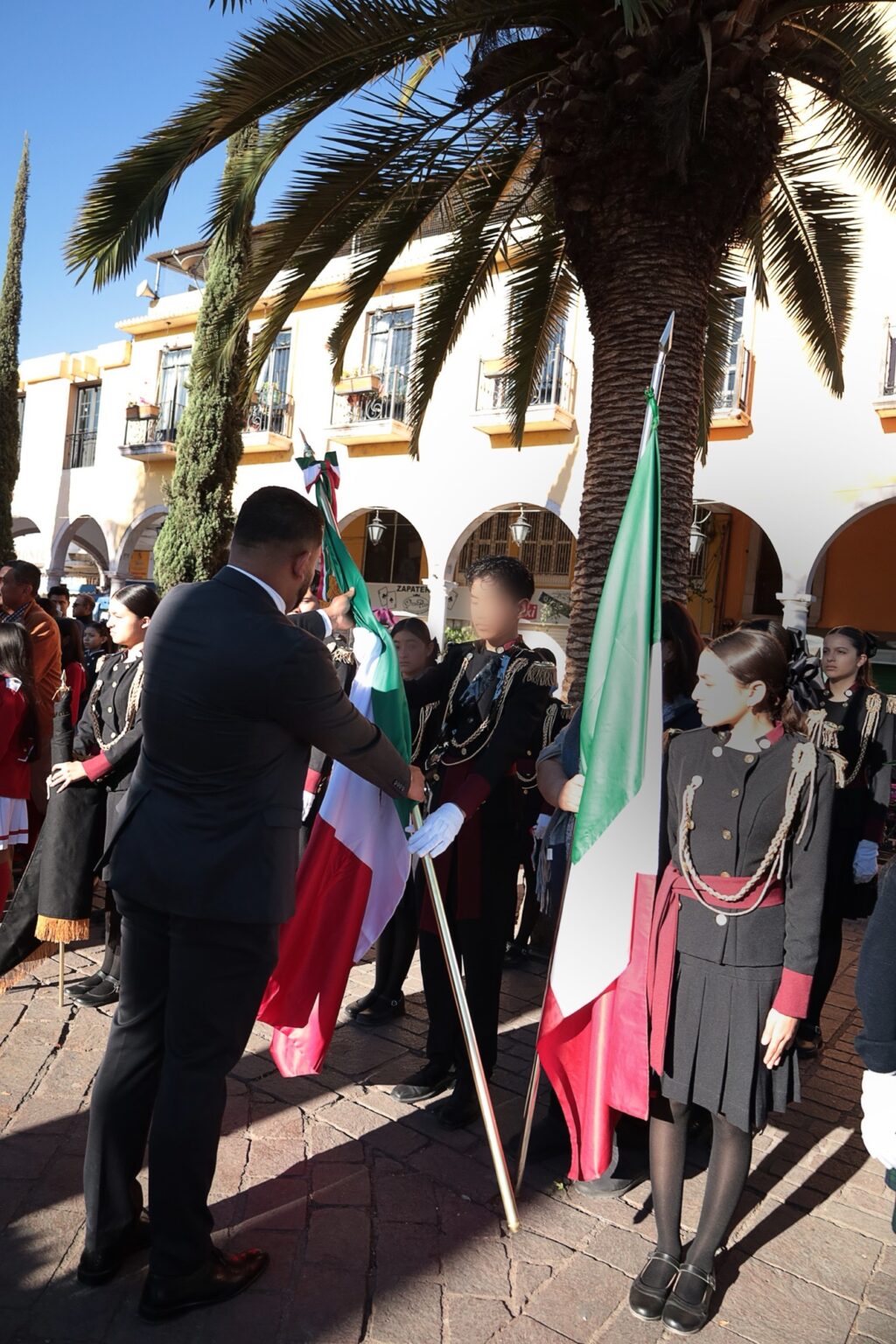 Acto cívico con memorando el día de la bandera en el Municipio de ...